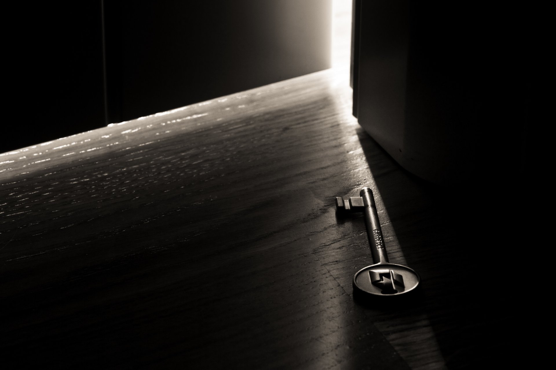 macro key doors light room dark