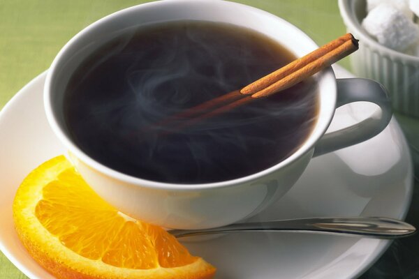 Té aromático con naranja y canela