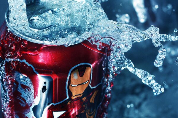 Barattolo di latta con l immagine di Iron Man