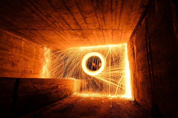Luz brillante al final del túnel
