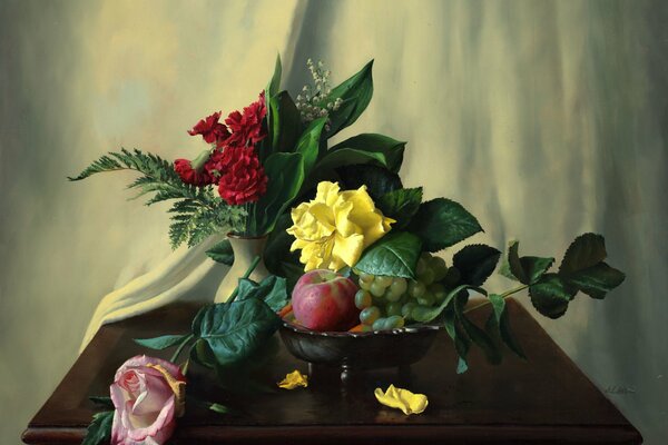 Nature morte sur la table de baies, fleurs, fruits et fougères