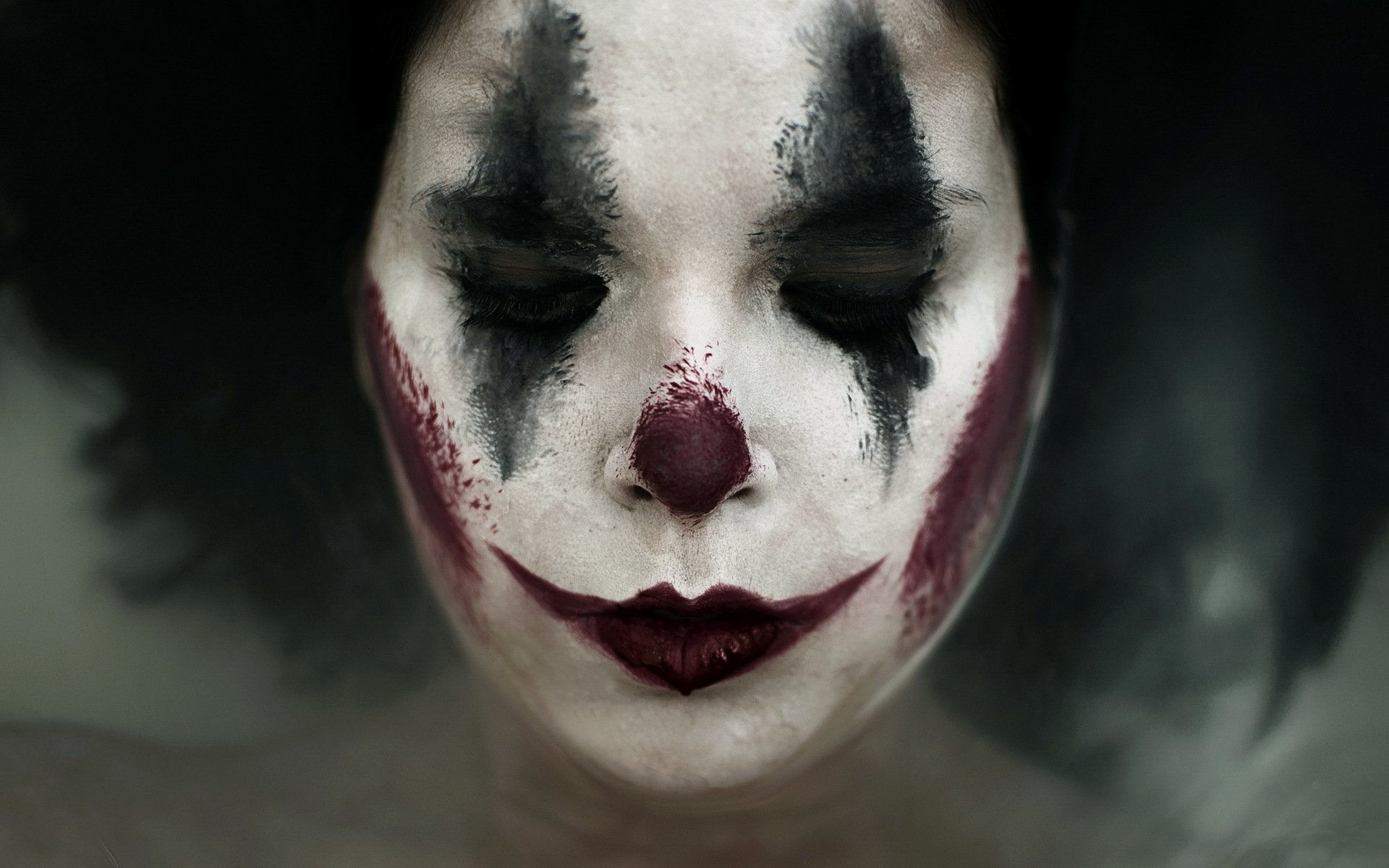 clown triste visage maquillage