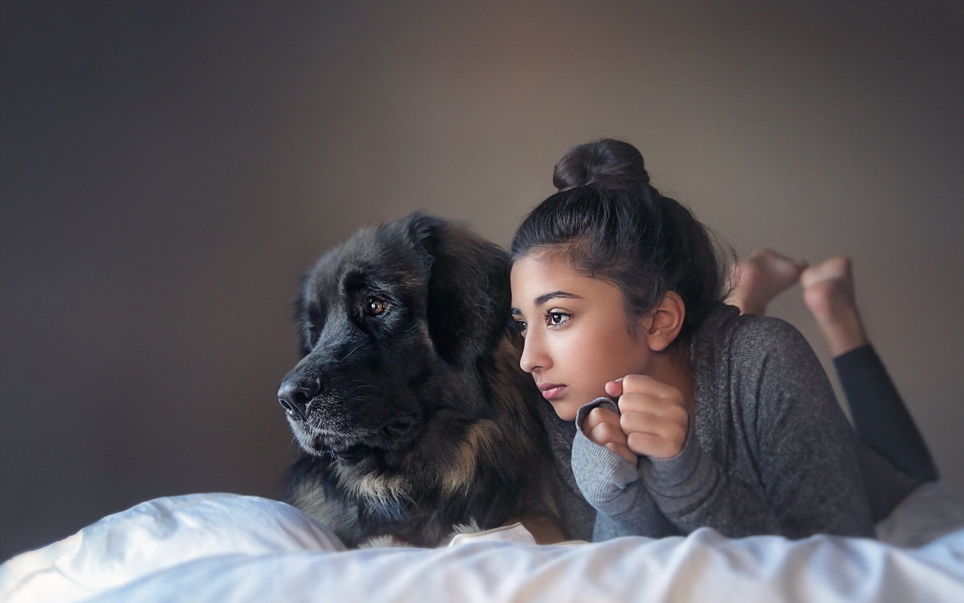 chica perro estado de ánimo