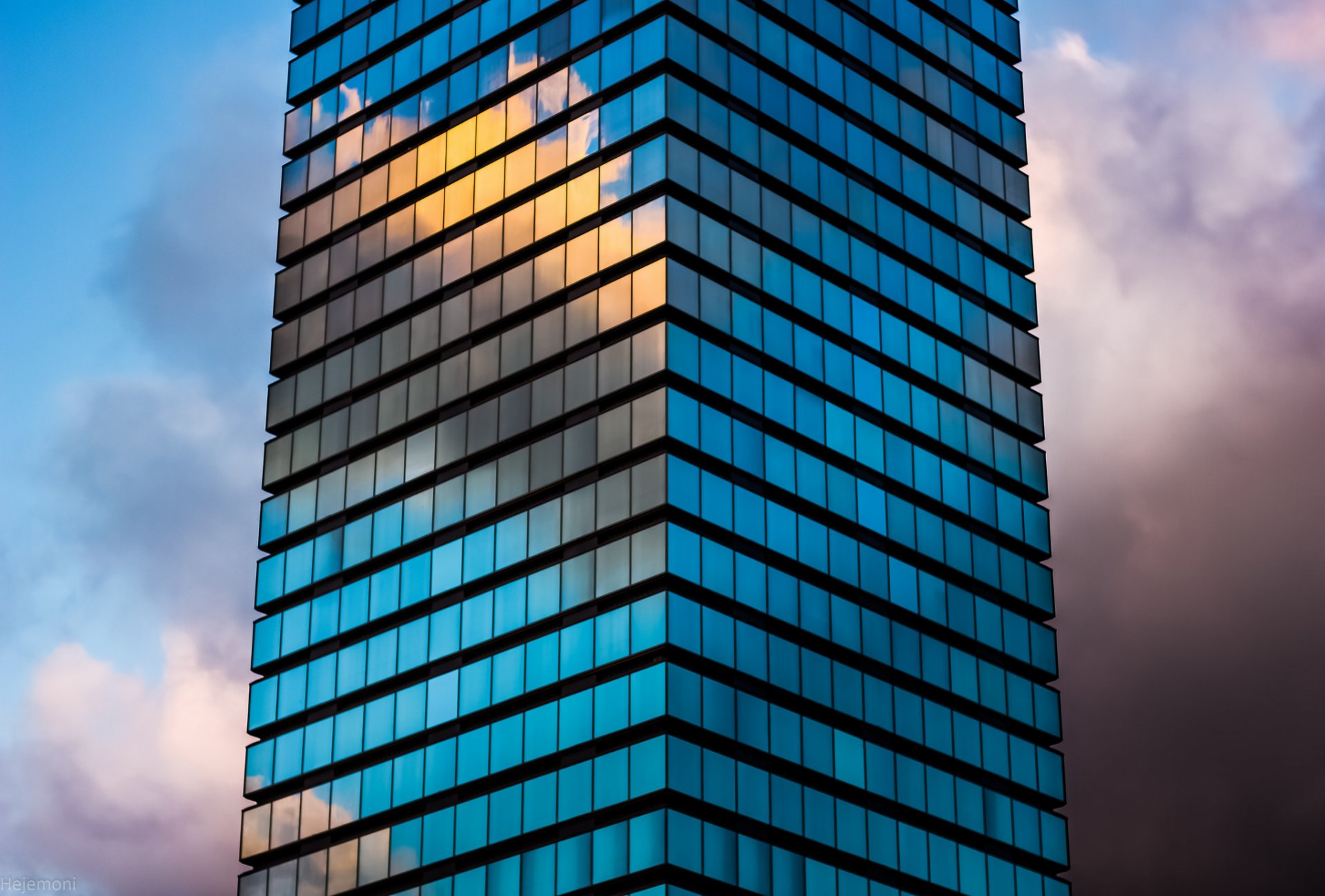 cielo nuvole casa vetro riflessione città