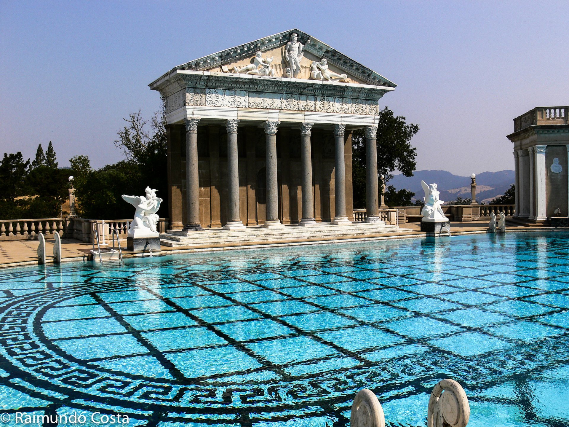 castillo de hearst san simeón california estados unidos piscina de neptuno cielo columnas arquitectura