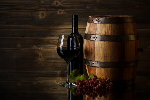 Wooden barrel with wine exposition