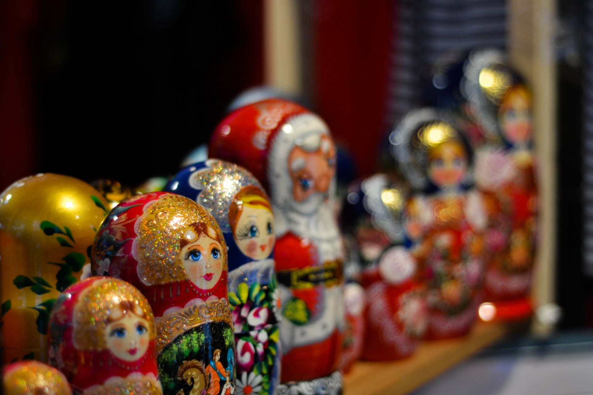ouvenirs matryoshka figure