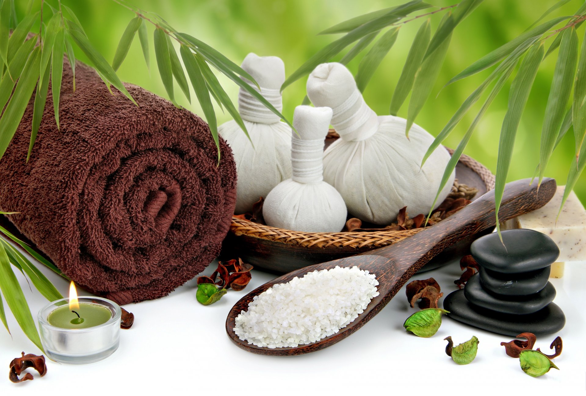 pa relax bath towel candle salt