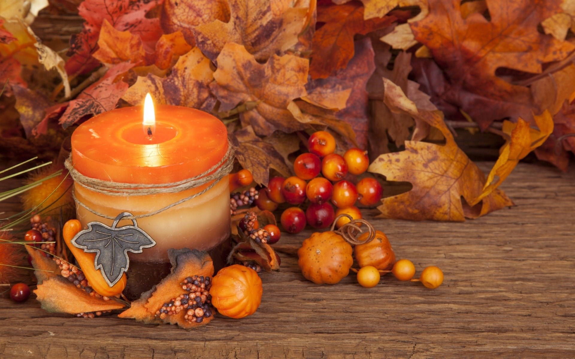 autumn candles leave