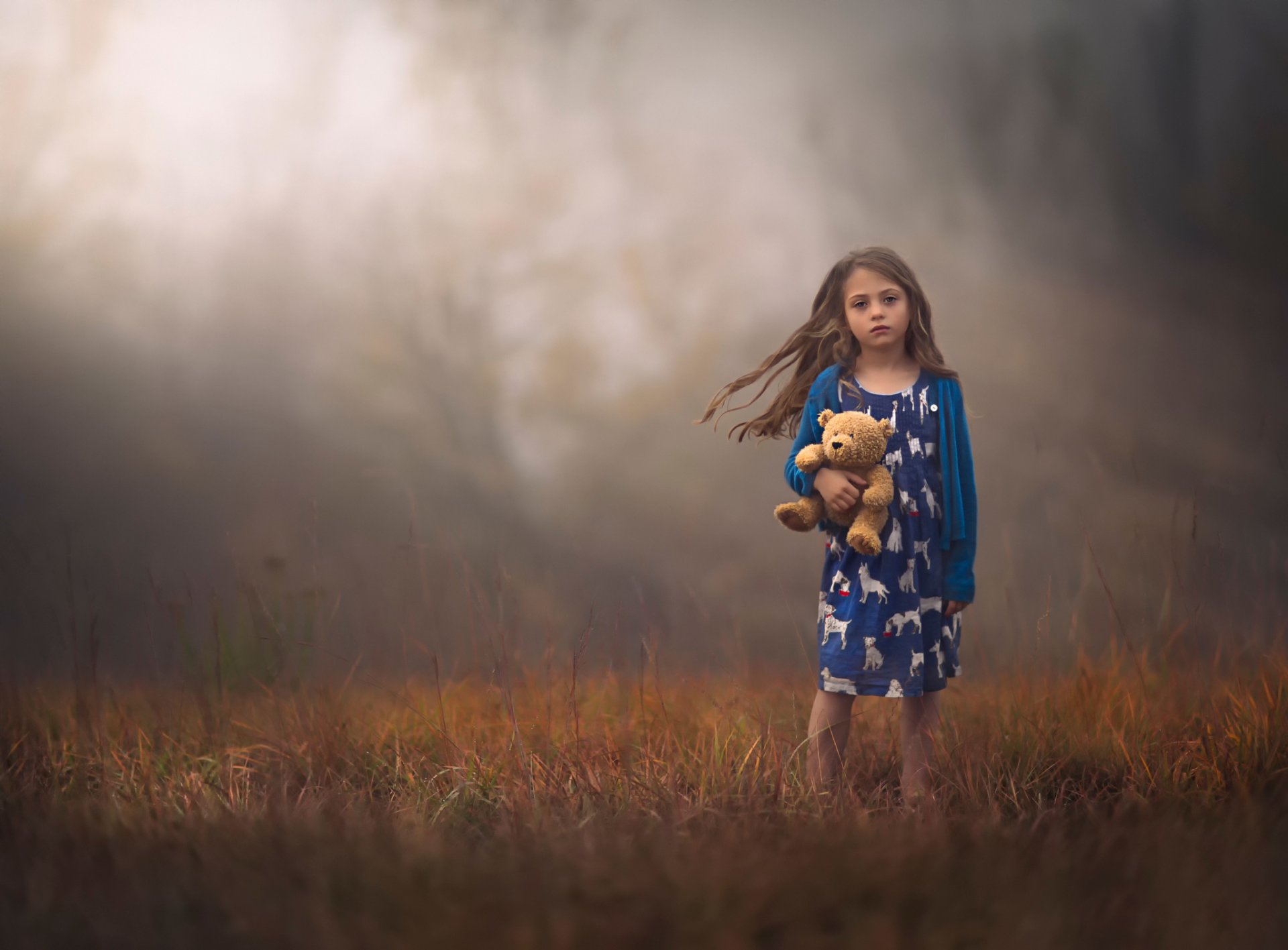 fille ours en peluche jouet