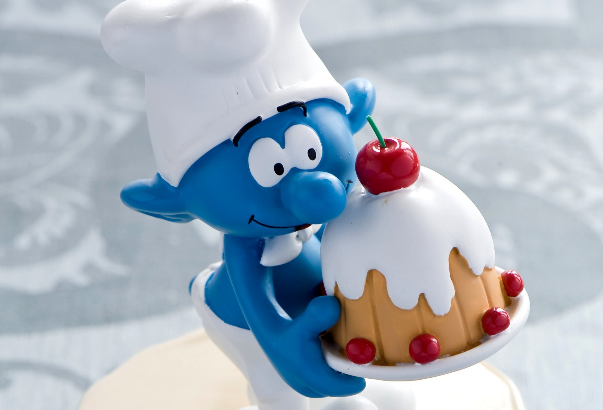 schlümpfe schlümpfe figur spielzeug dessert kirsche