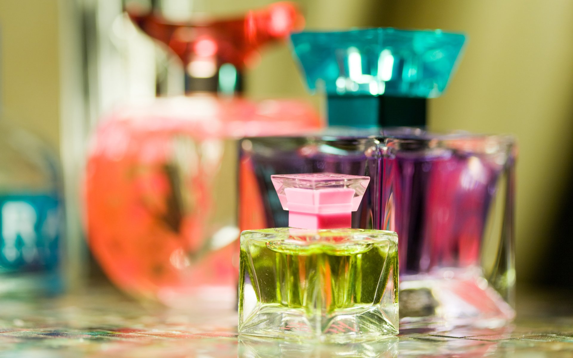 perfume perfumes vials color blurring