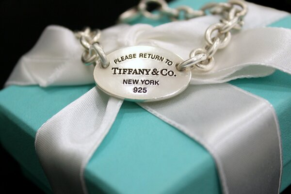 Emballage cadeau avec ruban Tiffany