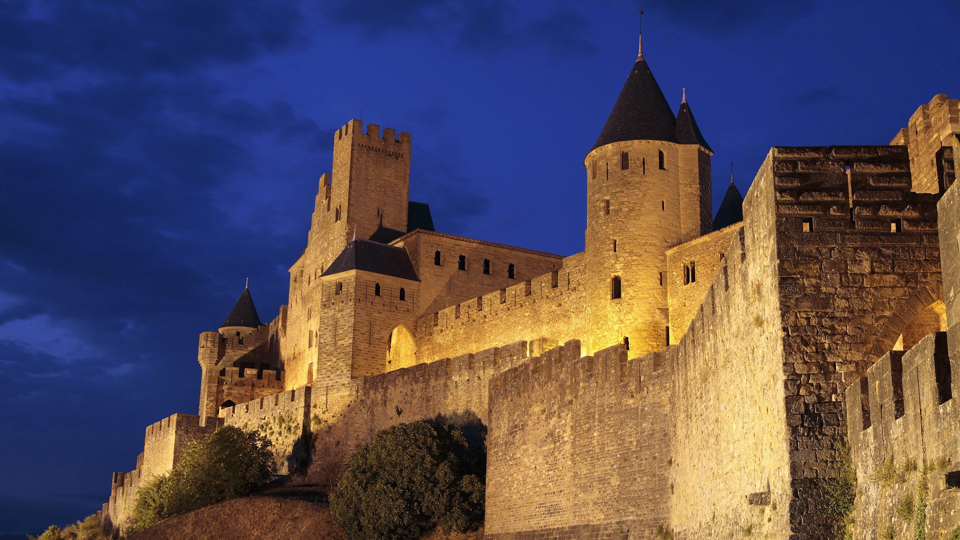 carcassonne francia cielo notte collina castello muro fortezza torre