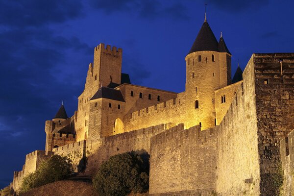 Château sous le couvert de la nuit