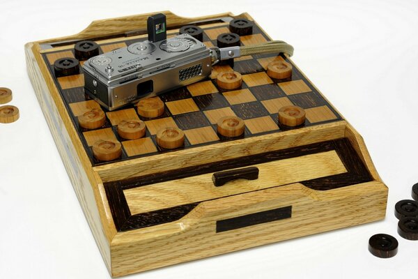 Tablero de ajedrez en miniatura hecho a mano