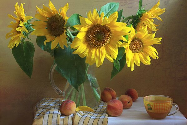 Nature morte avec des tournesols dans une cruche