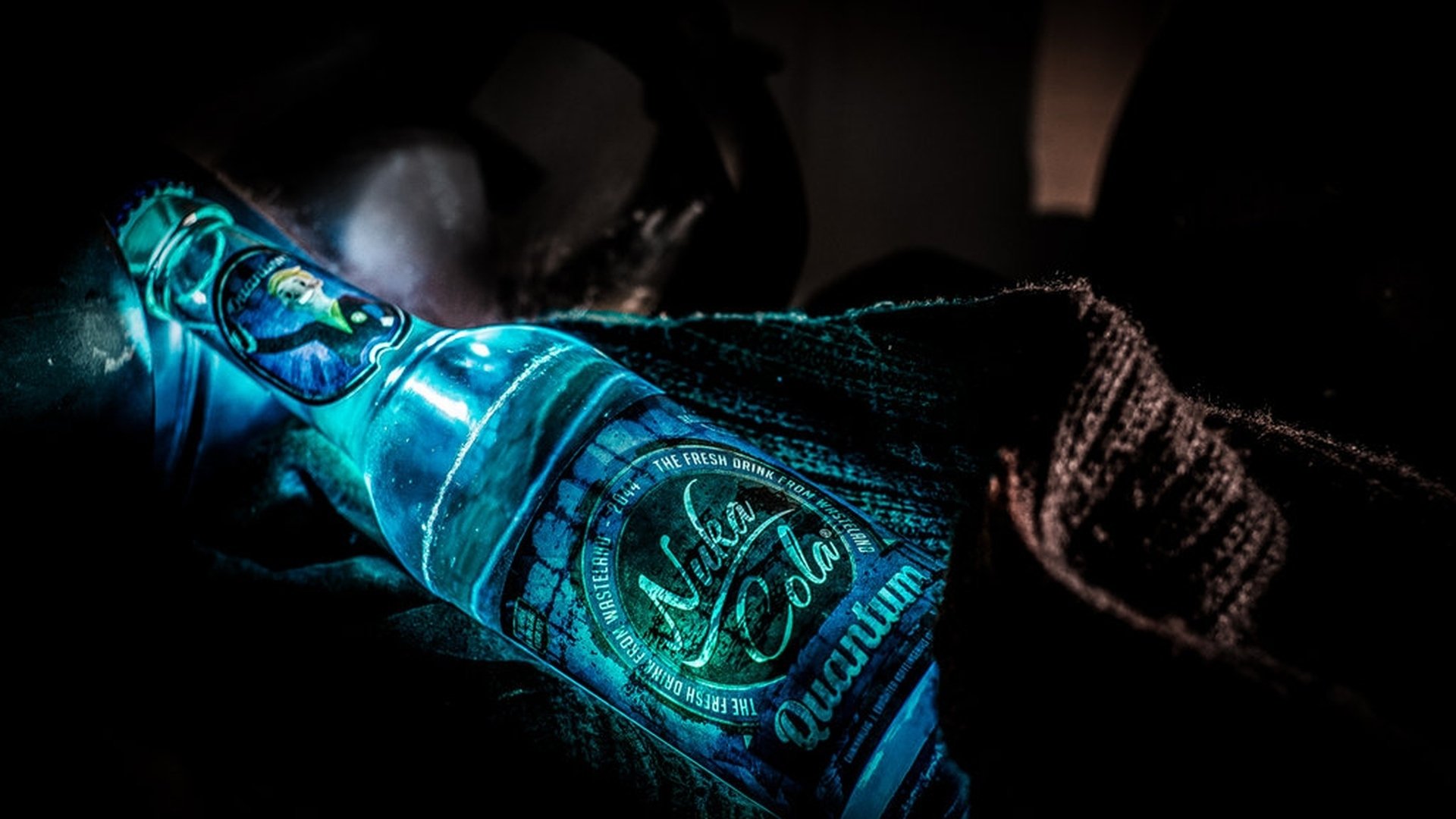 nuka cola quantum bottle lights shine blue