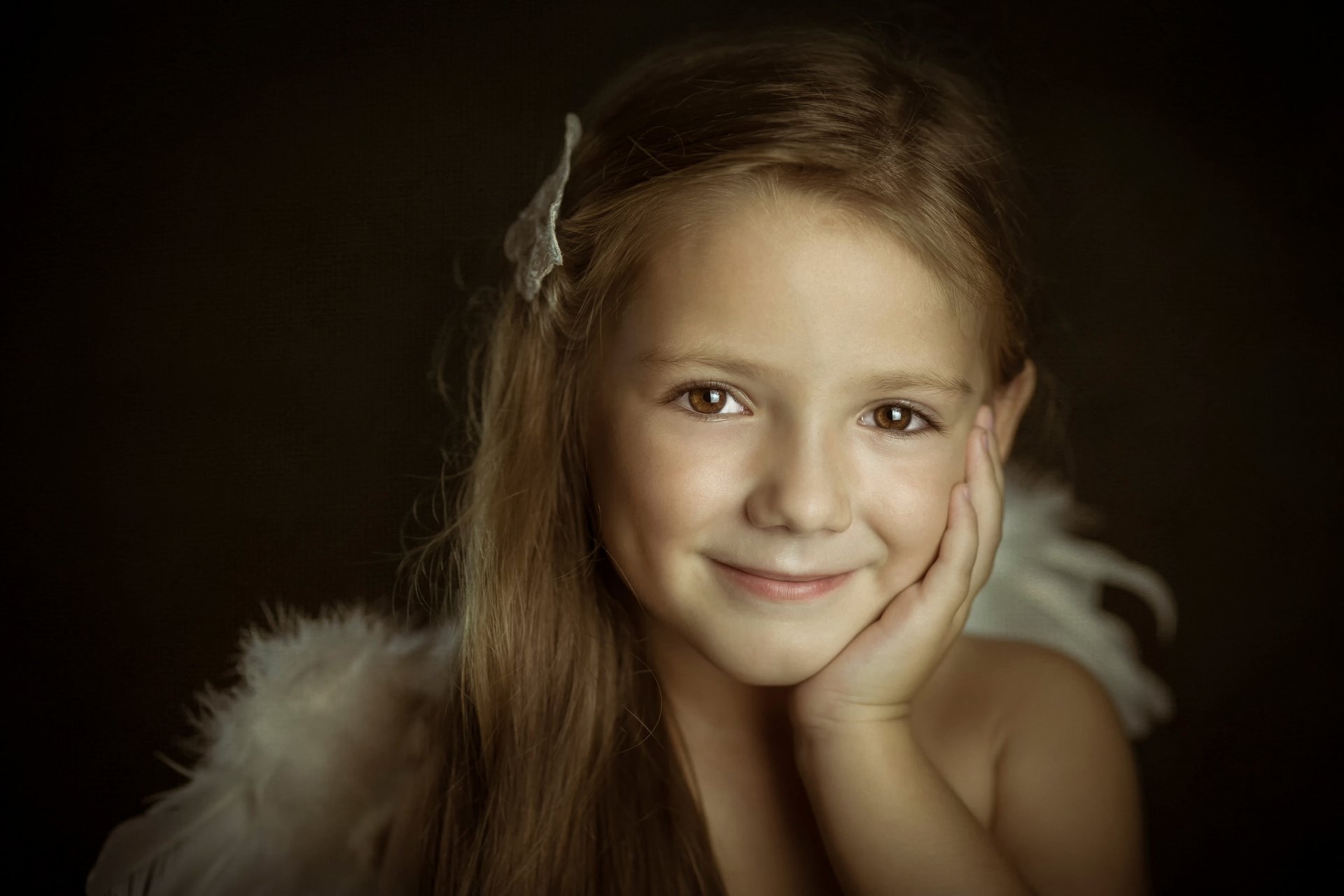 petits anges valentine jeune fille sourire portrait