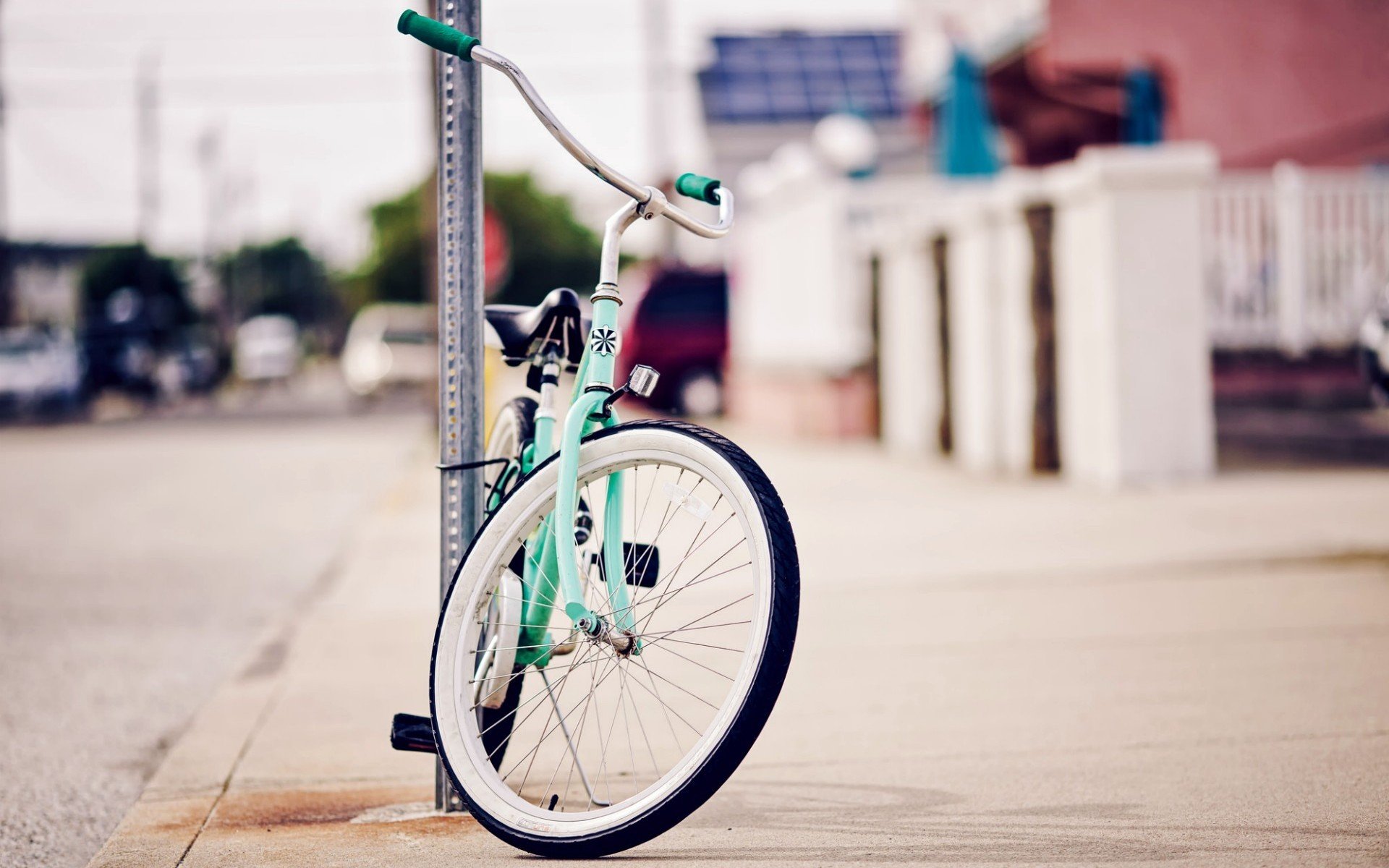 varie bicicletta ruota città strada sfocatura sport tempo libero umore bokeh sfondo carta da parati widescreen schermo intero widescreen