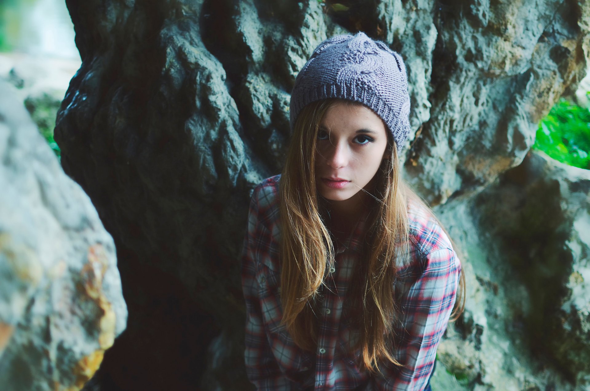 ragazza adolescente cappello ritratto capelli camicia