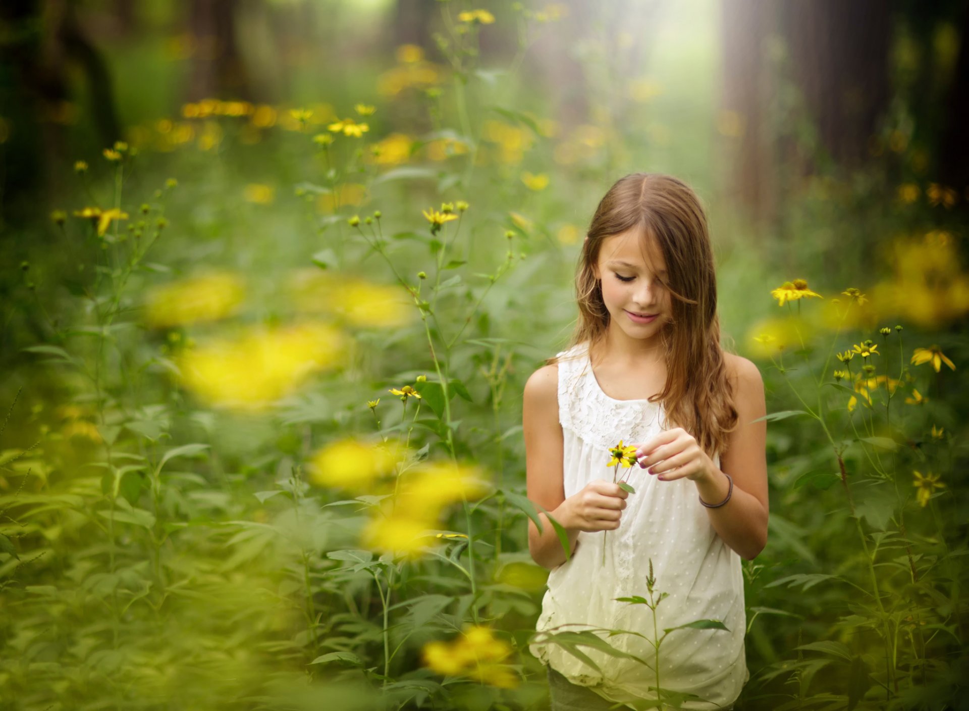 fille fleurs nature