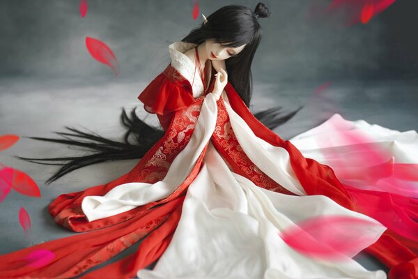 Бжд кукла девушки в кимоно в лепестках