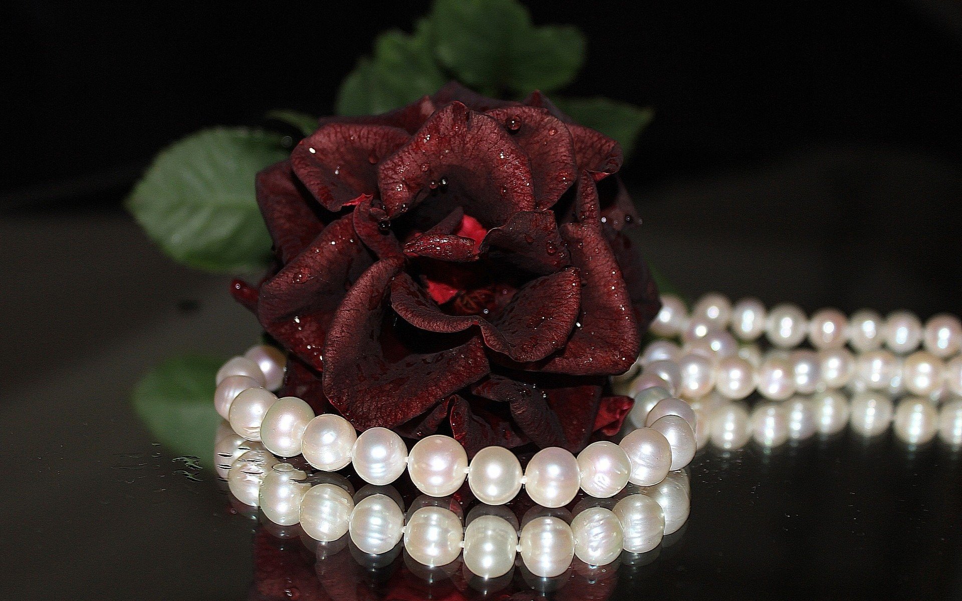 miscellaneous beads jewelry necklace pearls rose flowers flower red rose wallpaper widescreen fullscreen widescreen background widescreen