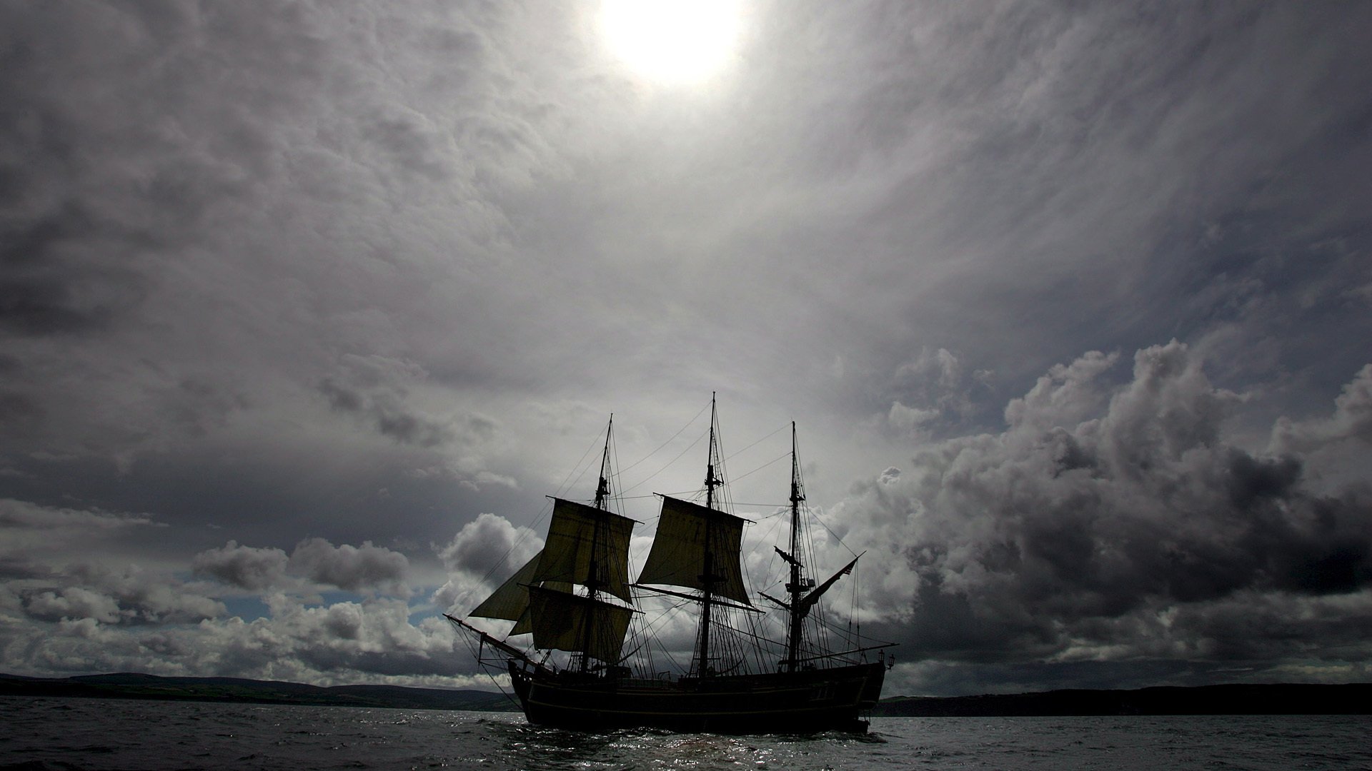 nave barca a vela cielo nuvole