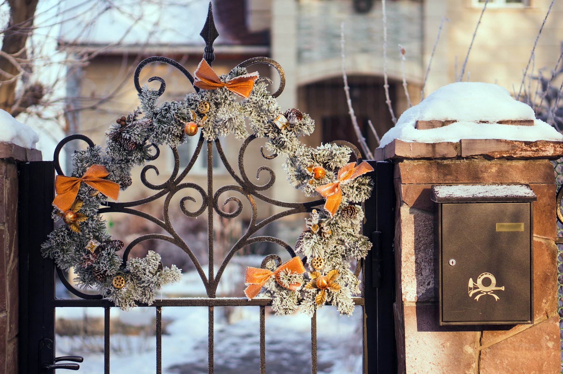 winter doors wreath gates fence mailbox snow tree branches nature