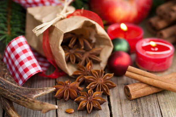 Christmas bag with cinnamon flowers