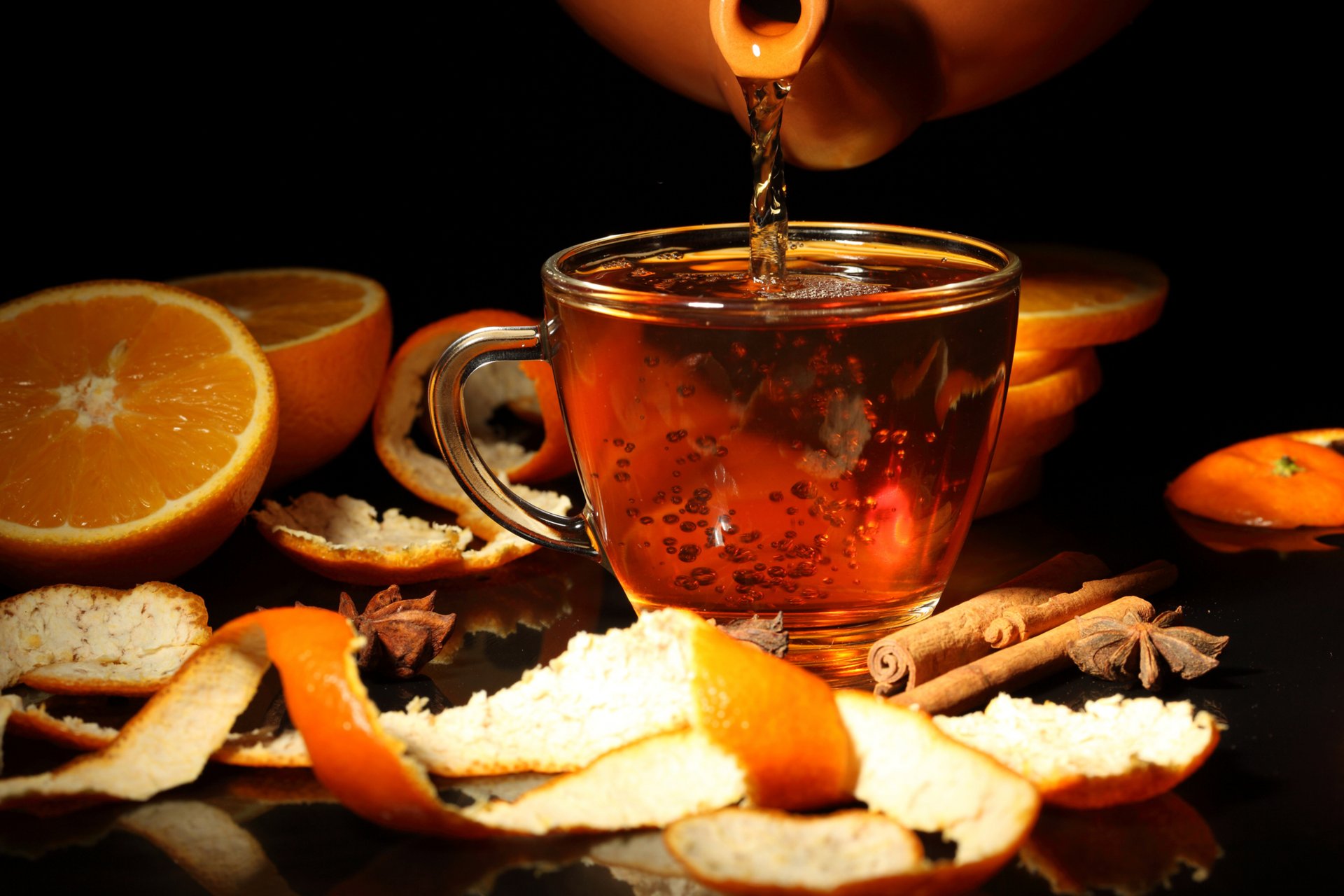 taza tetera bebida cáscara naranjas anís canela