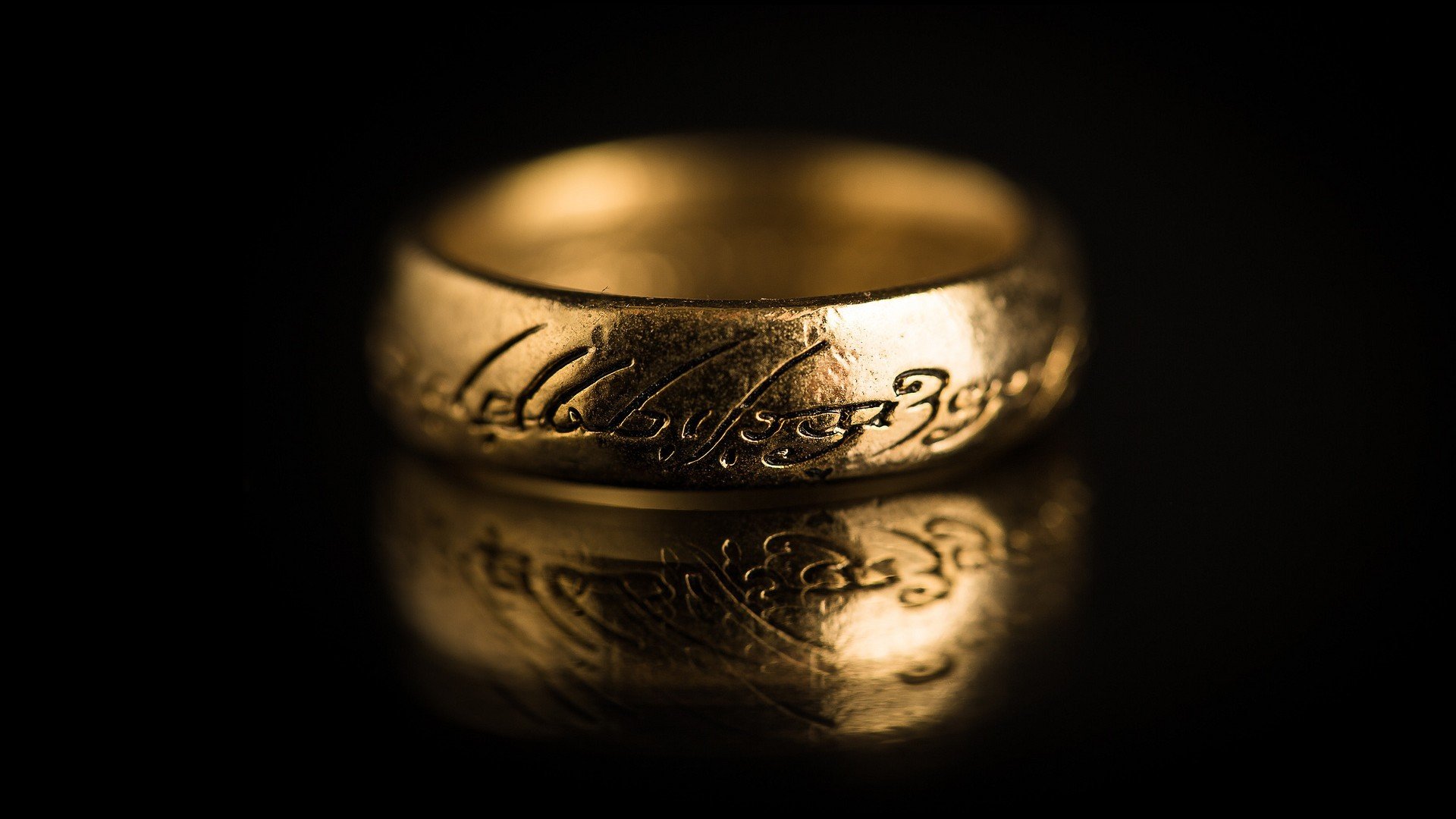 lord of the rings dark background ring gold inscription