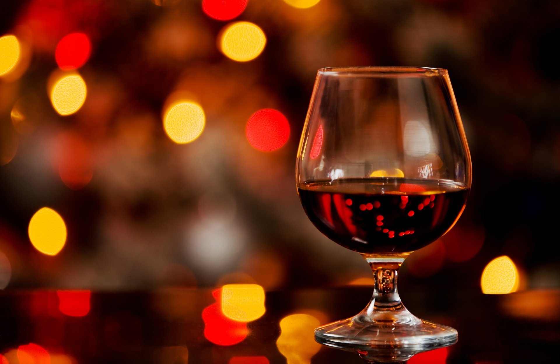 cognac weinglas alkohol bokeh