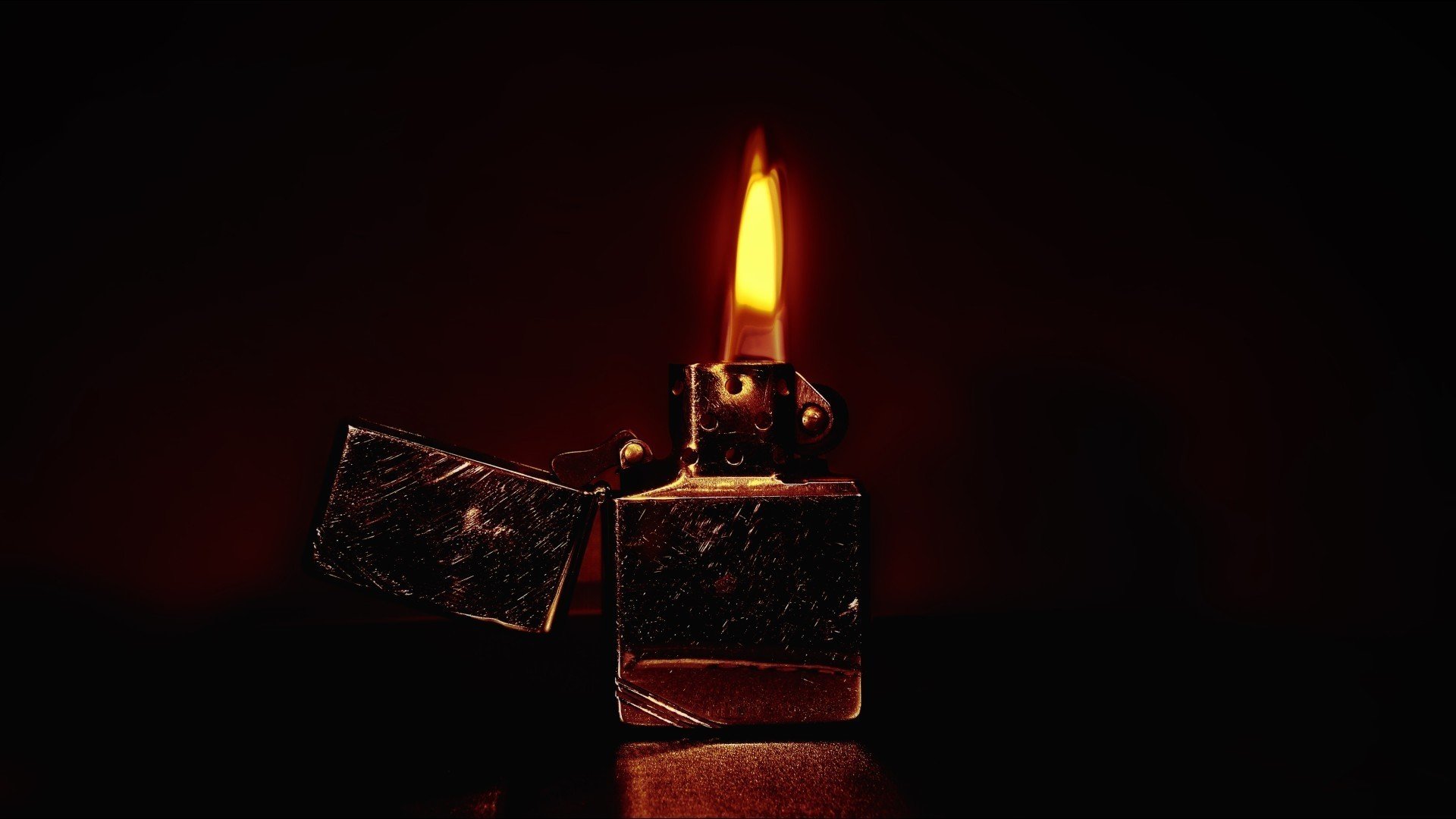 accendino zippo fiamma fuoco graffi