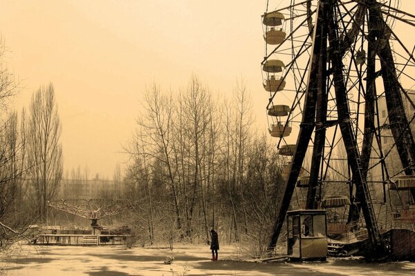 A lonely girl in a ghost town