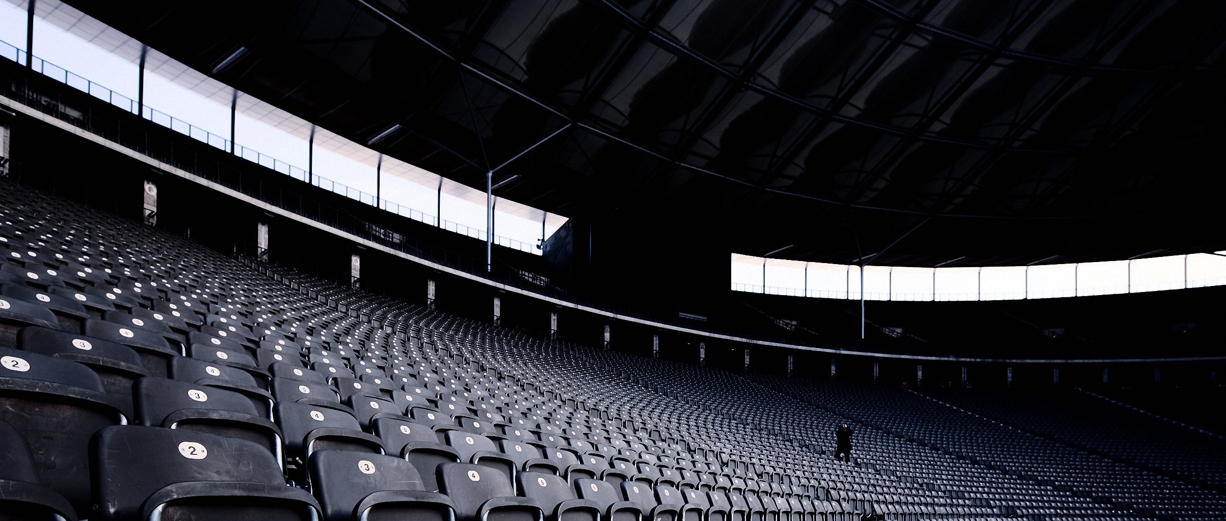 lone photographer seat