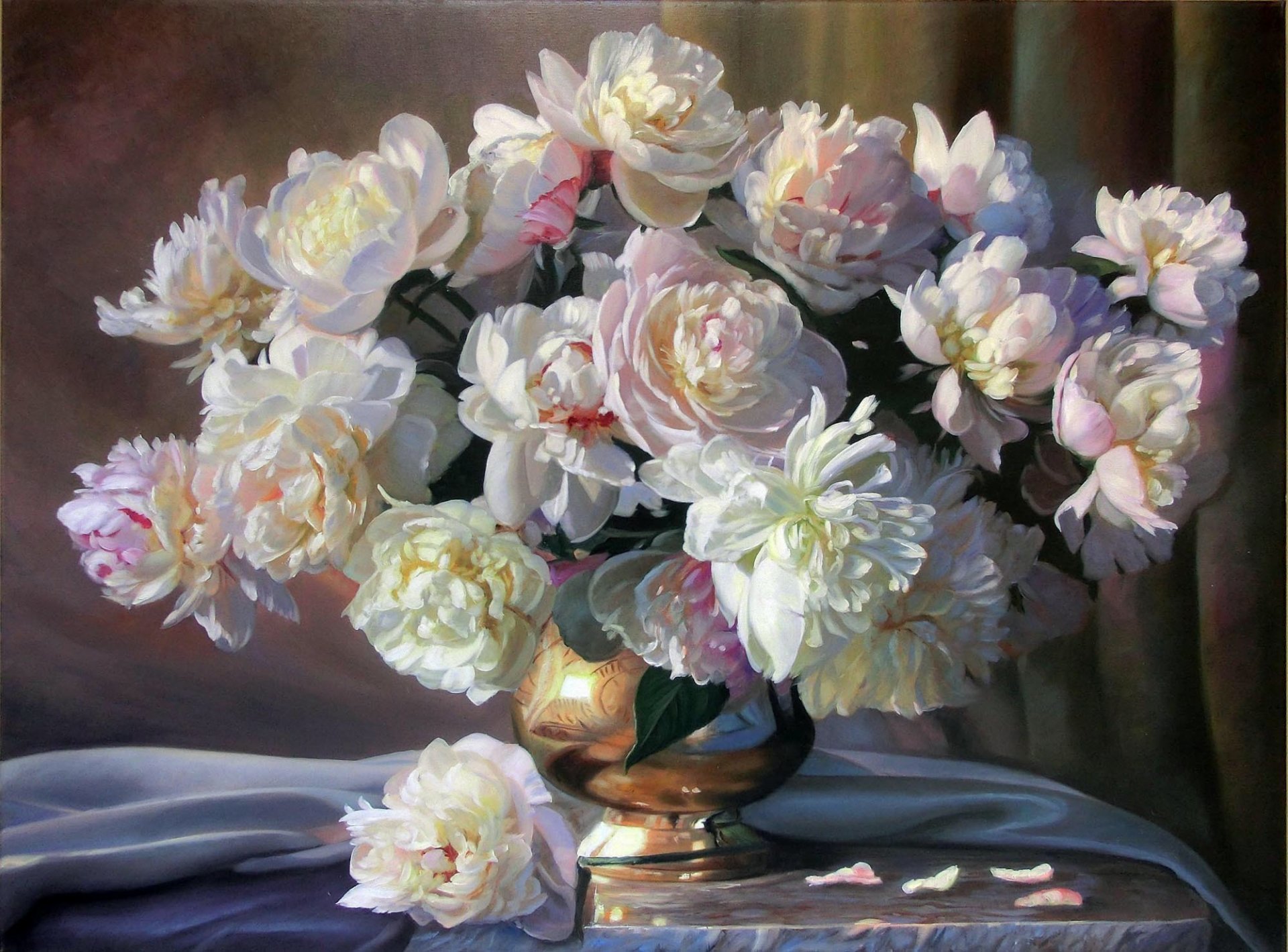 pittura natura morta zbigniew kopania fiori peonie bianco bouquet vaso petali tessuto