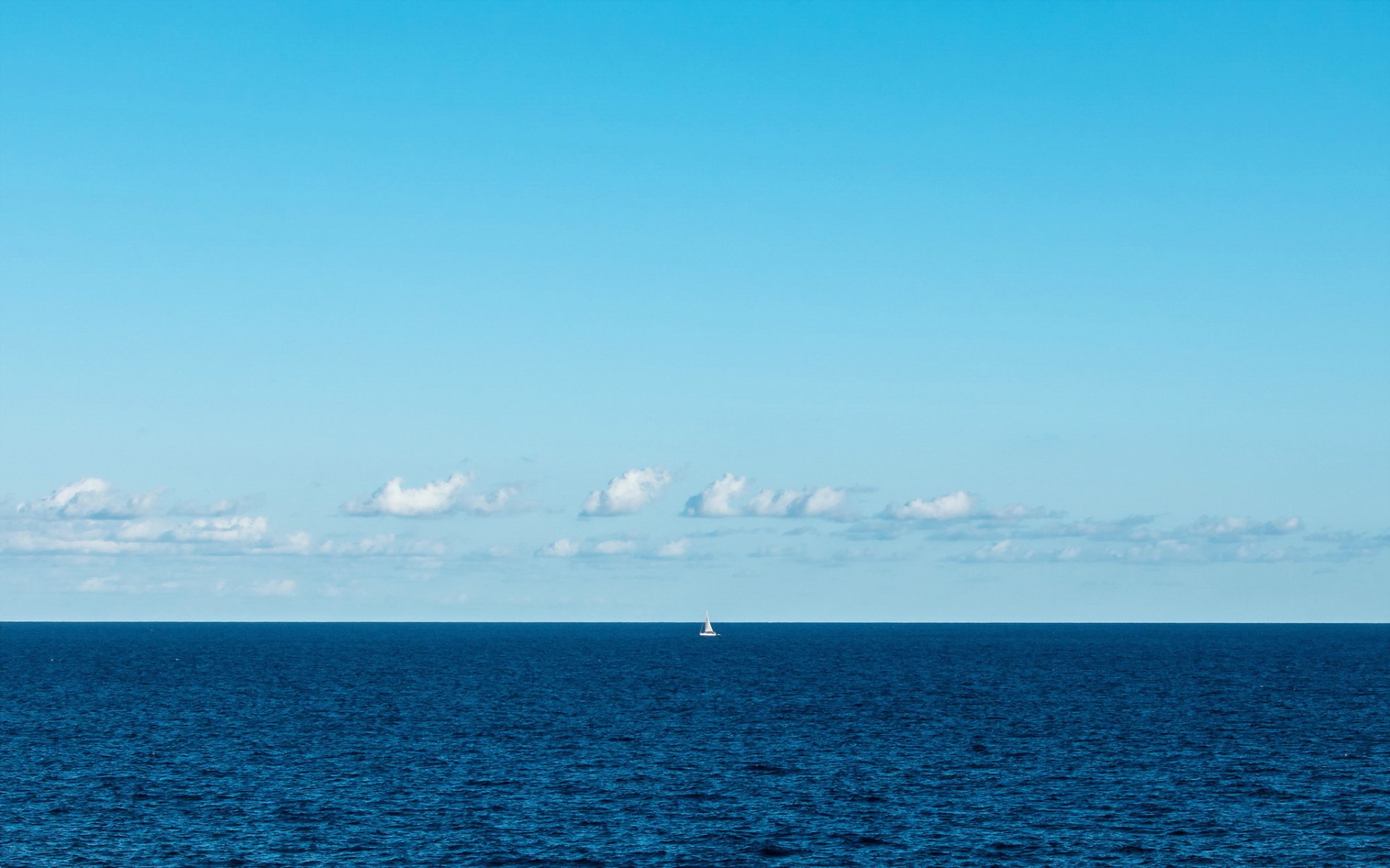 mar cielo barco vela