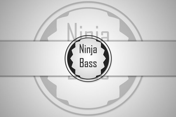 Nanjia Bass signe noir blanc