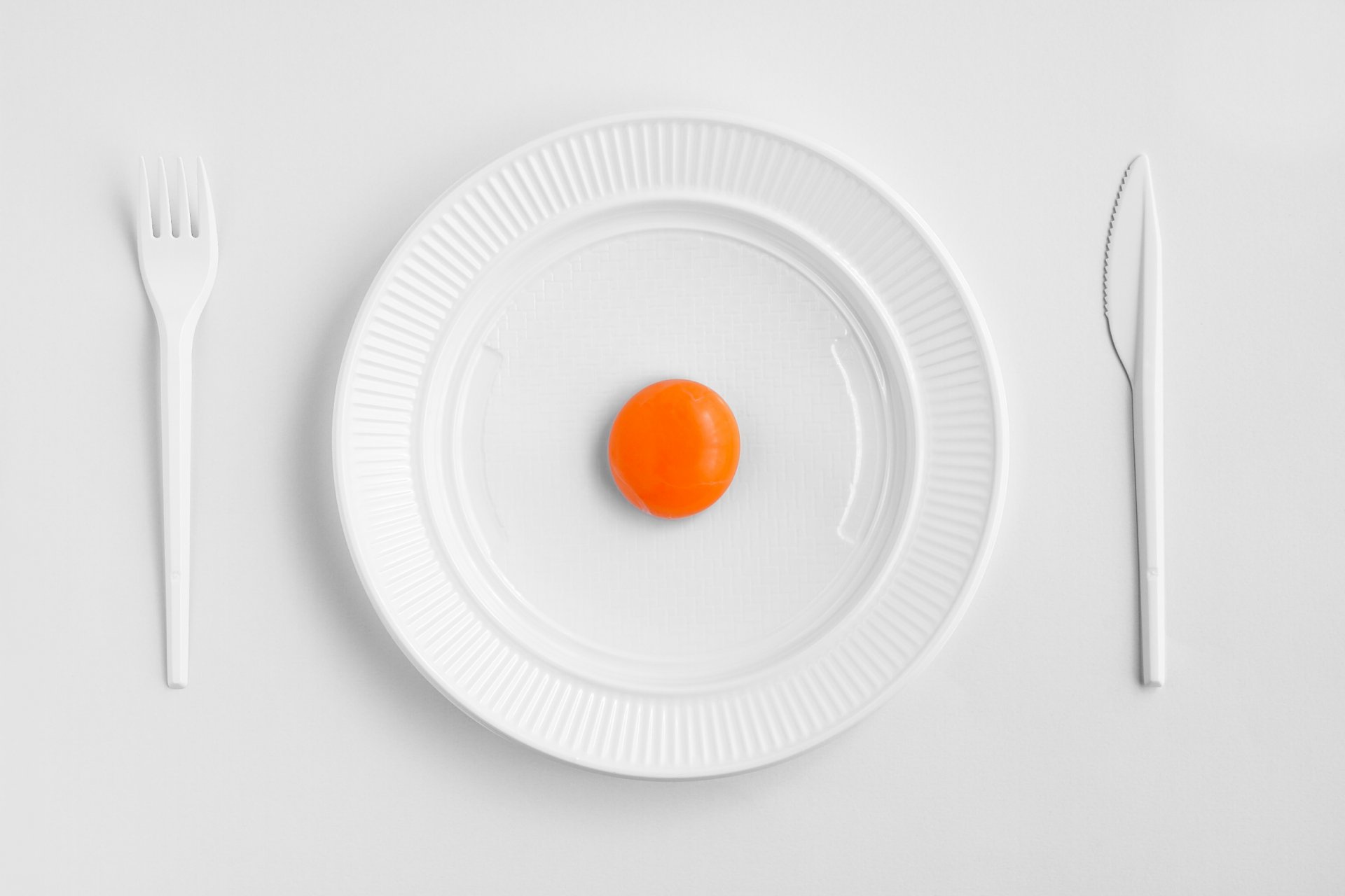 dish fork knife yolk