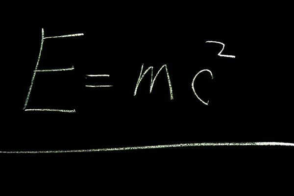 Fórmula de la teoría de la relatividad