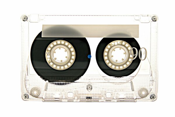 Cassette con cinta en el interior