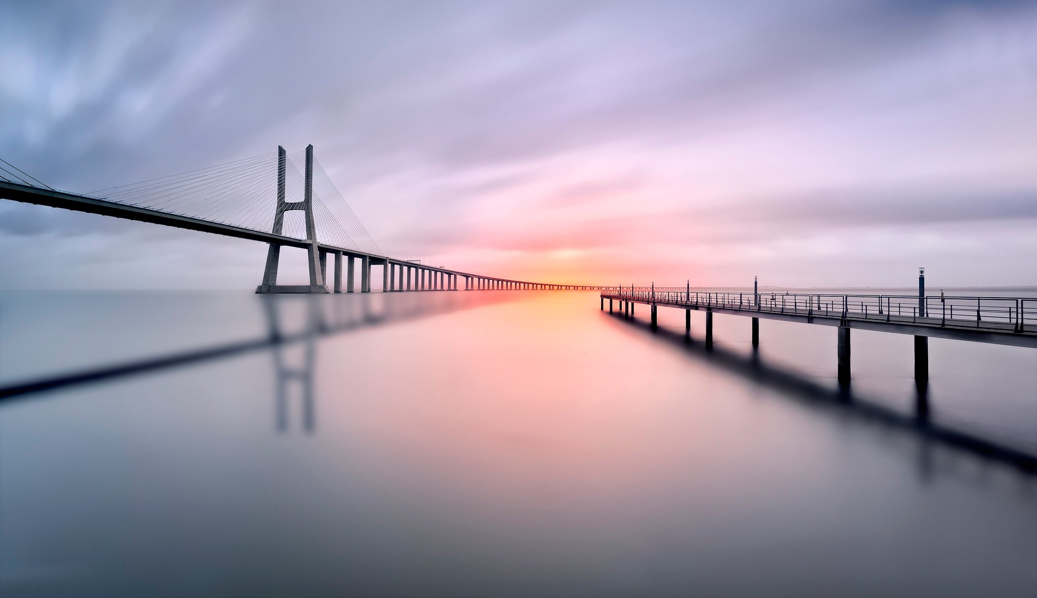 ponte vasco da gama molo riflessione