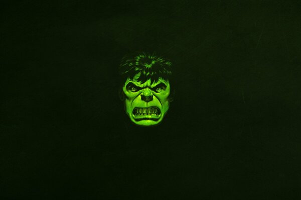 Visage maléfique de Hulk sur fond noir