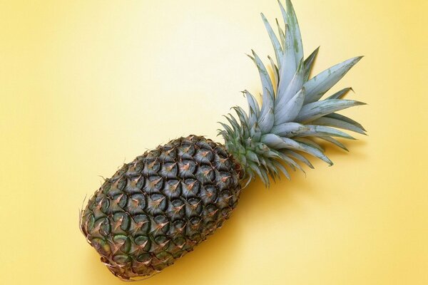 Immagine di sfondo giallo di ananas