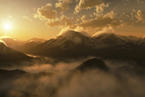 Утренний восход солнца в горах