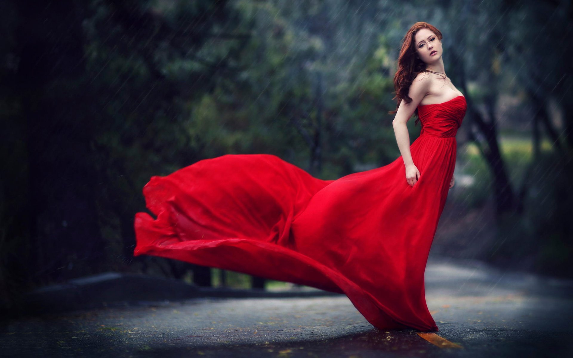 lluvia gotas chica en rojo