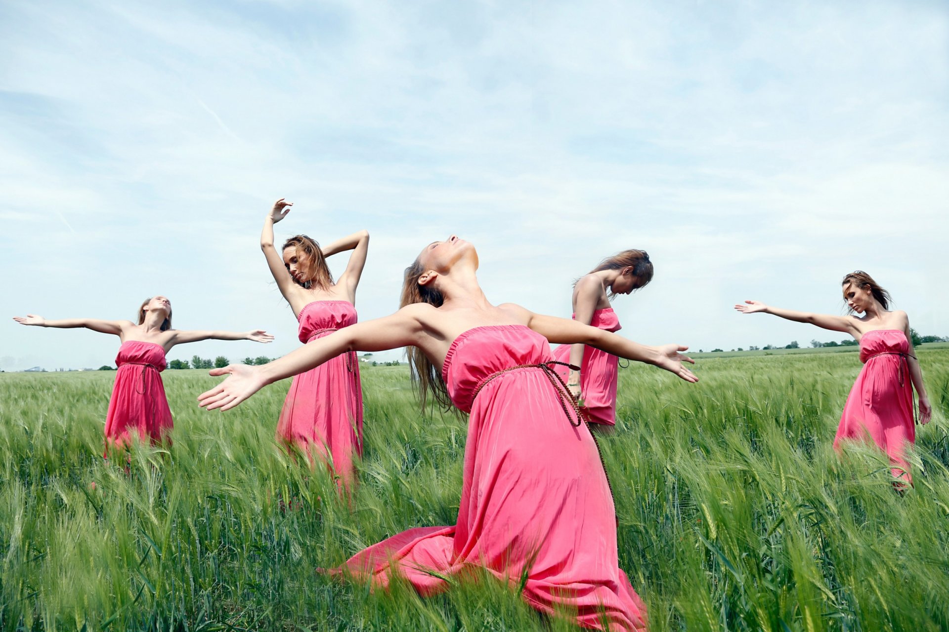 la jeune fille les émotions les gestes les mouvements