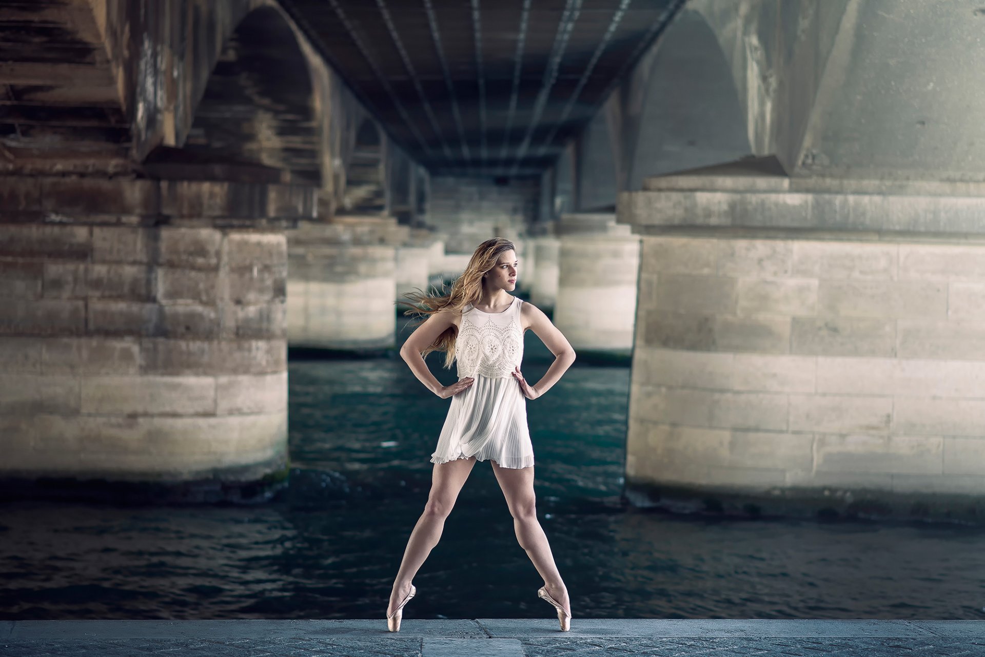 marine fauvet ballerina pointes graz bridge